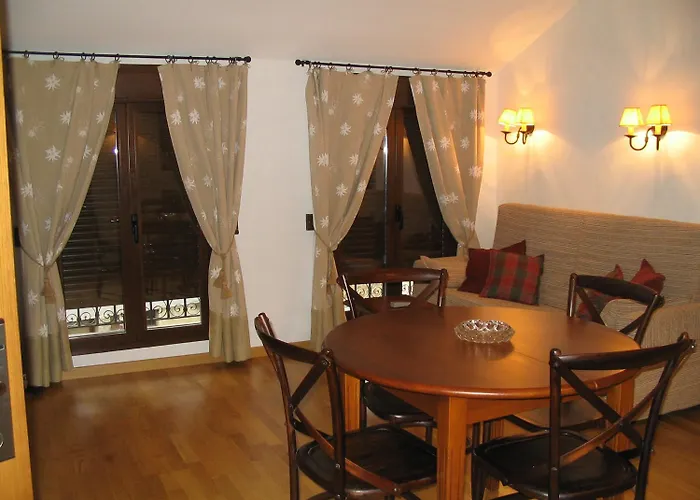 Villa Russell Hotel&Apartments